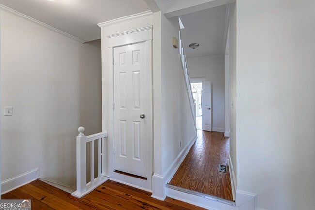 Building Photo - 815 Edgewood Ave NE