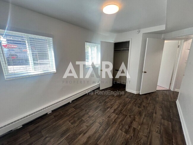 Building Photo - 177 W 300 N