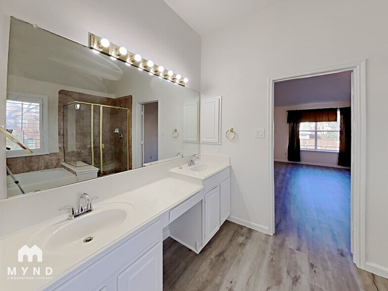 Building Photo - 9774 Legend Trail