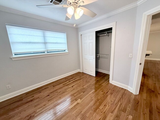 Building Photo - MOVE-IN SPECIAL: Beautiful  2BD 1BA, Stand-Alone Apartment in Historic Crown Heights!!!
