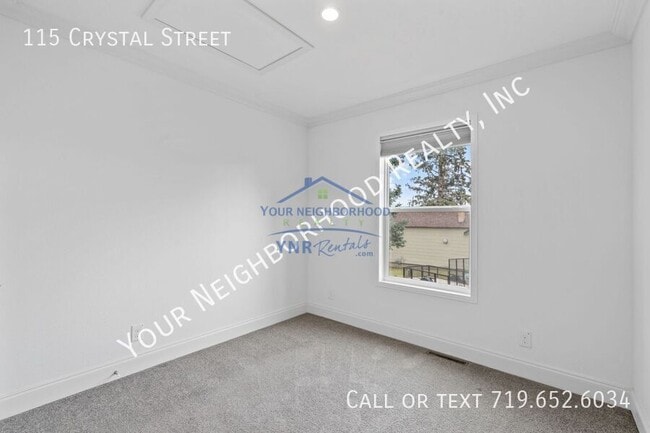 Building Photo - 115 Crystal St