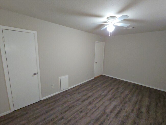 Building Photo - 5607 Grace Point Ln