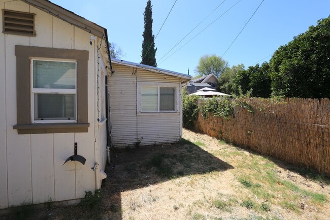 Building Photo - 575 E Street