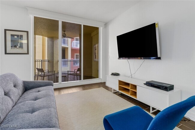 Primary Photo - 450 Bayfront Pl