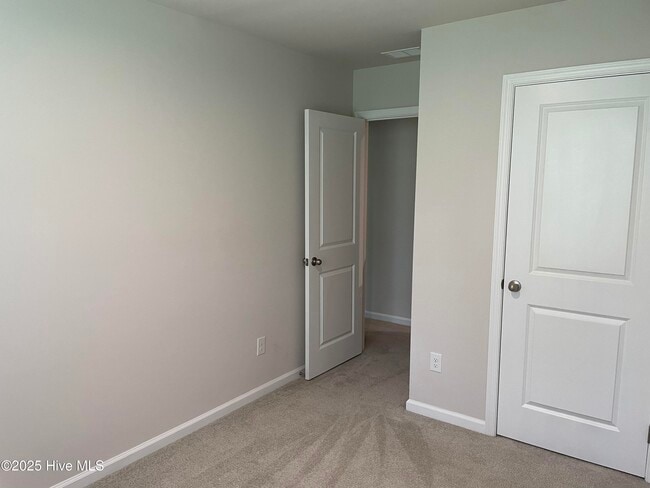 Building Photo - 1644 Branchwood Dr NE