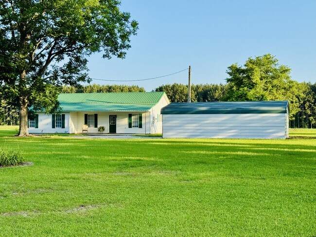 Building Photo - 4052 Goff Rd