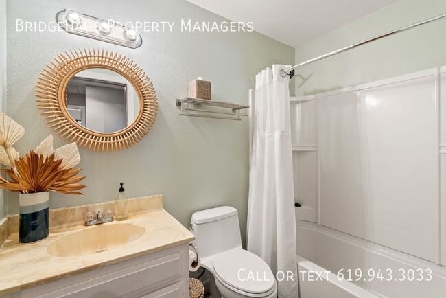 Building Photo - 3214 Mira Mesa Ave