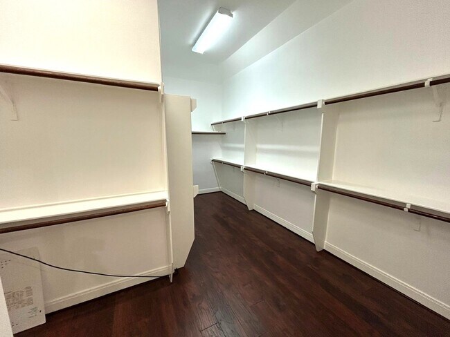 Building Photo - 17423 Hanoverian Dr