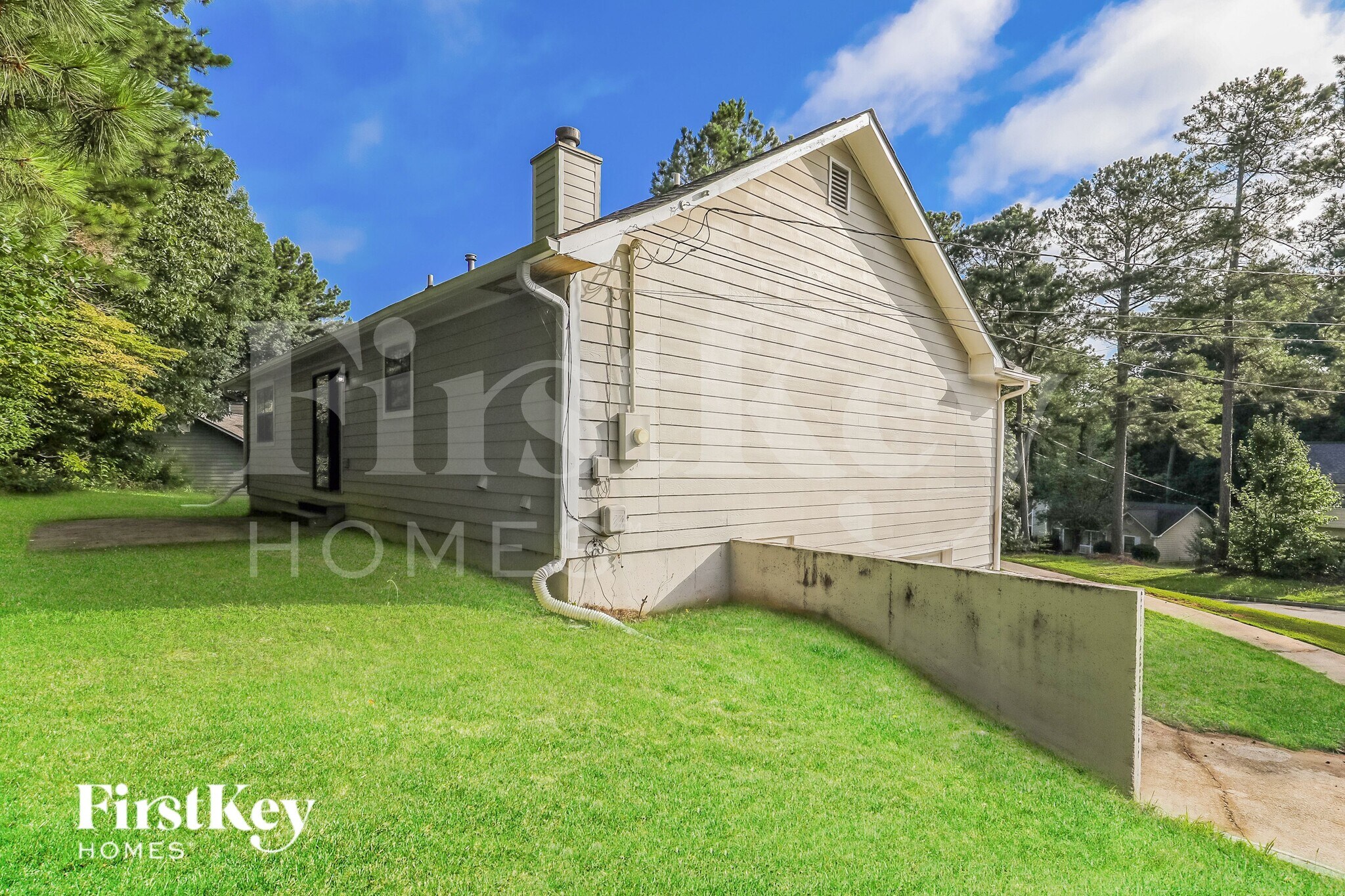 Building Photo - 10485 Ace Ct