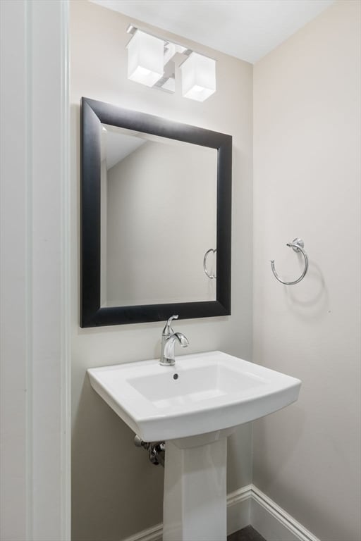 Building Photo - 368 Concord Ave