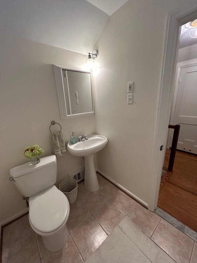 Building Photo - 6621 Cavalier Dr