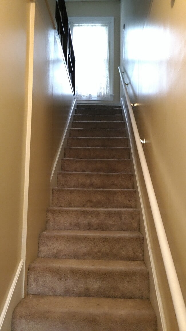 Building Photo - 909 14th St