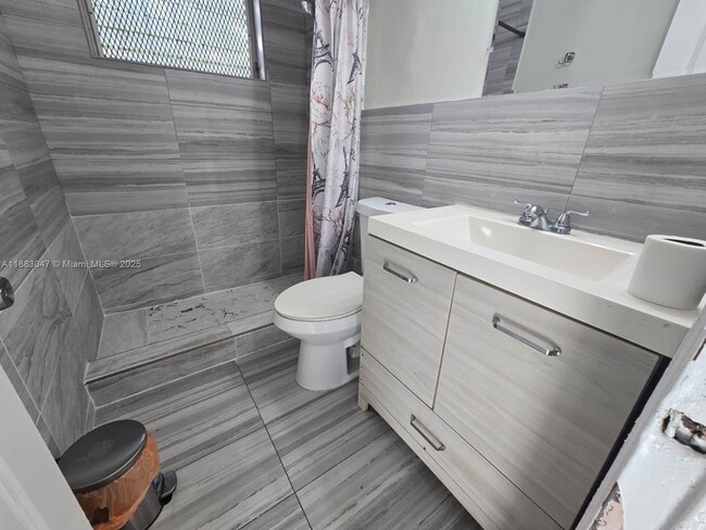 Building Photo - 71 NW 76th St