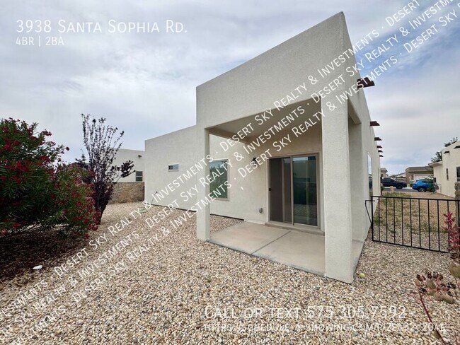 Building Photo - 3938 Santa Sophia Rd