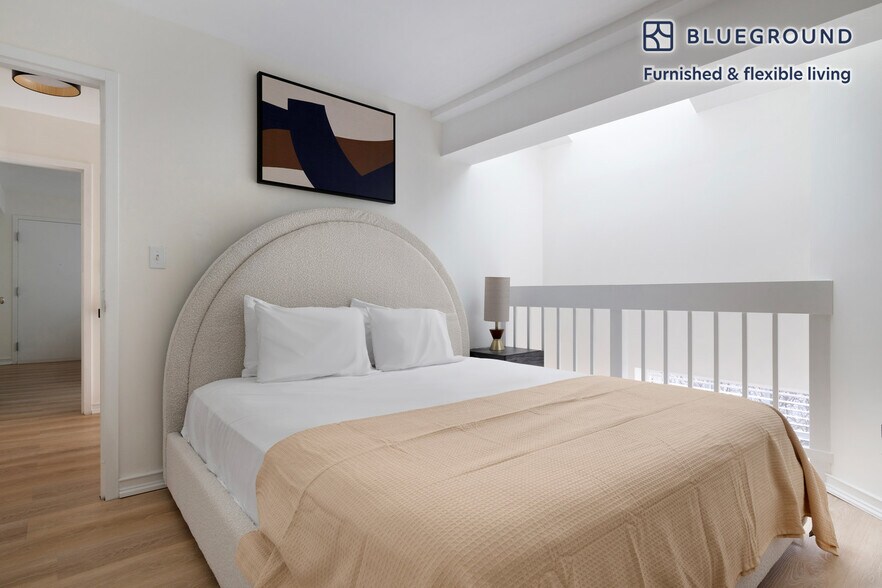 Building Photo - 106 13th St