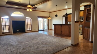 Building Photo - 3808 Kensington Dr