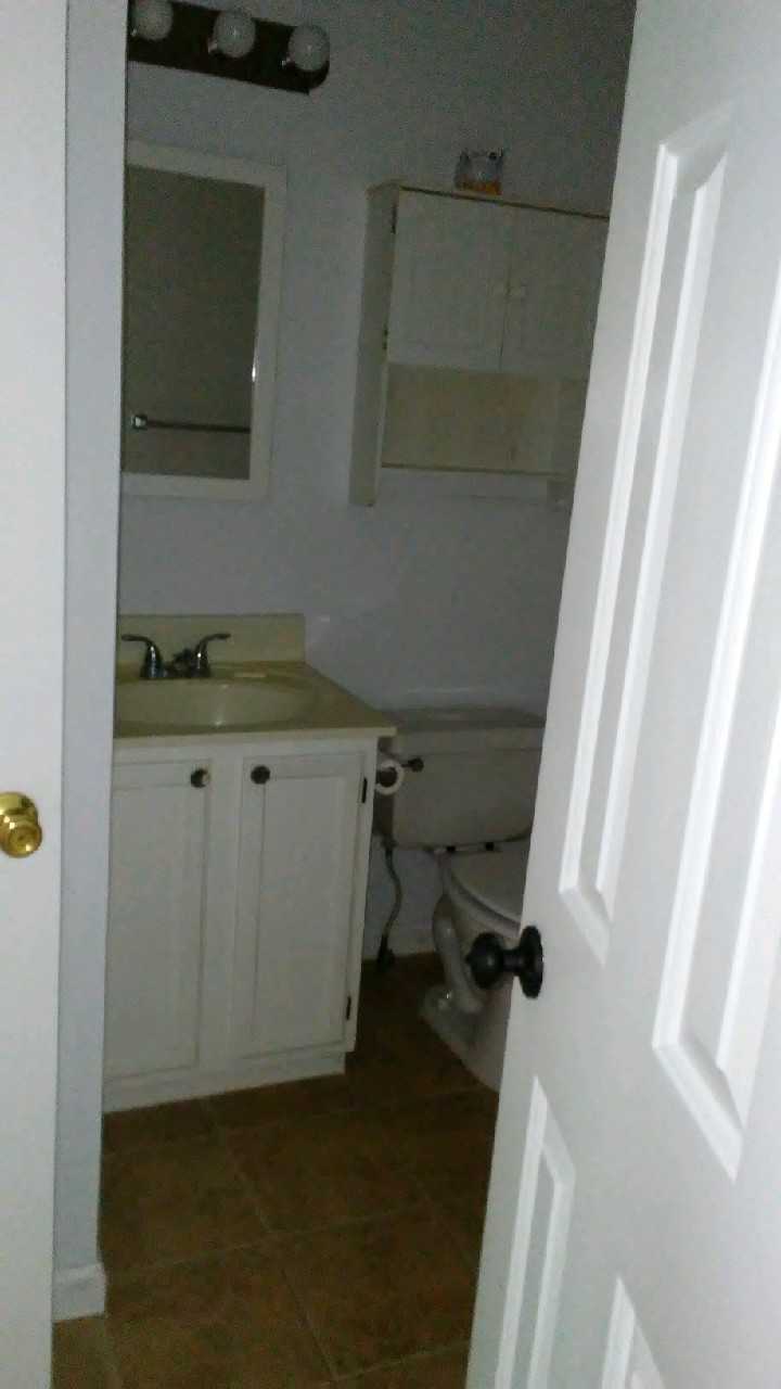 Building Photo - 6 Morningstar Dr