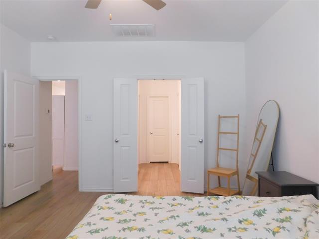 Building Photo - 3500 Kingsview Dr