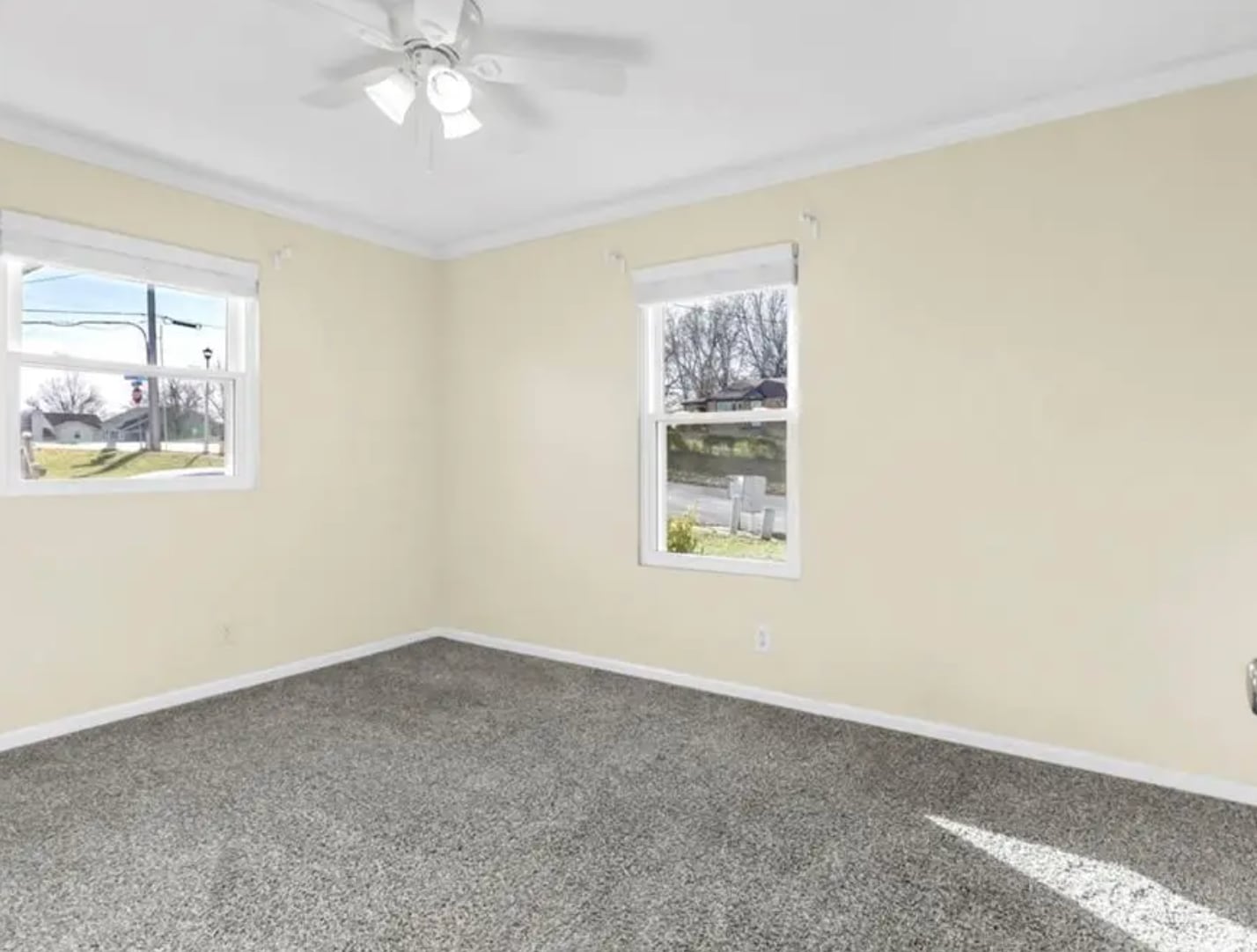 Building Photo - 5003 Knox Ave