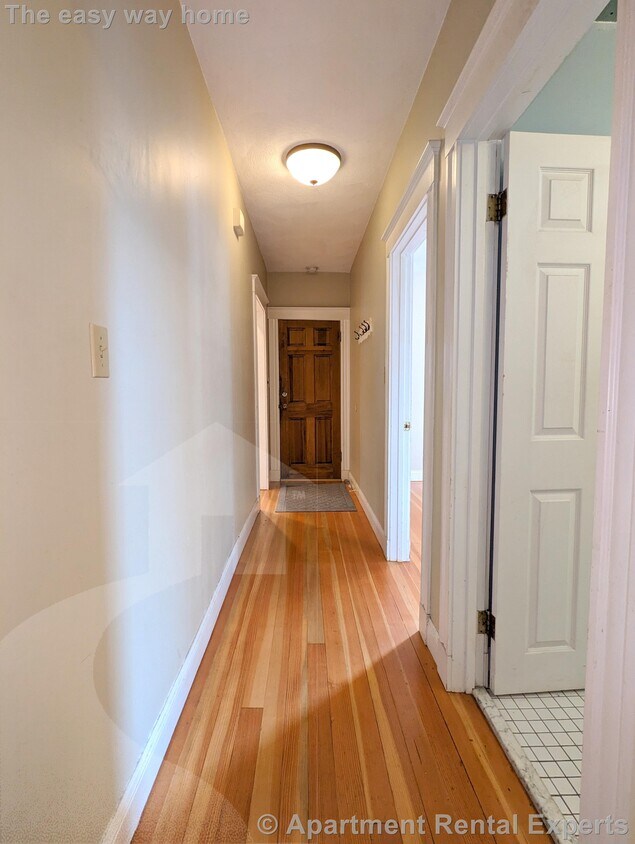 Building Photo - 79 Conwell Ave
