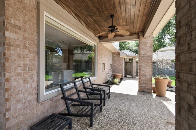 Building Photo - 4003 Perry Knoll Ct