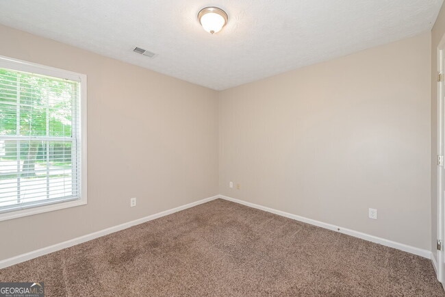 Building Photo - 3268 Tuggle Ives Dr NE