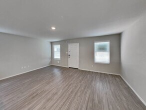 Building Photo - 7302 Alcazar Gate