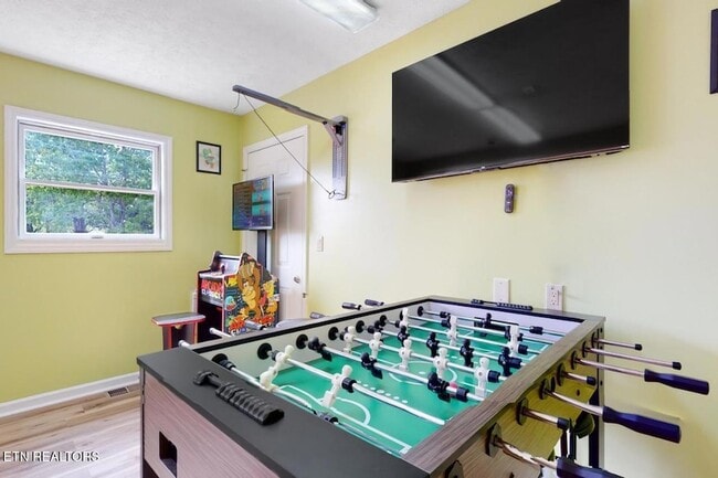 Building Photo - 661 Harrison Ferry Rd