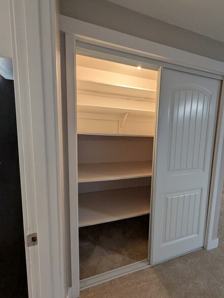 Building Photo - 3509 SE 11th St