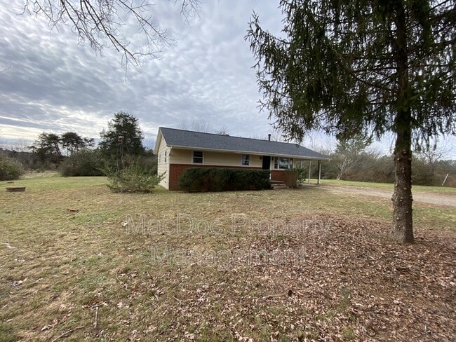 Building Photo - 10532 Robert E. Lee Drive