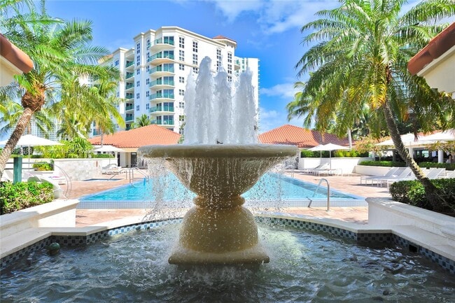 Building Photo - 20000 E Country Club Dr