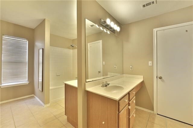 Building Photo - 505 Catumet Dr
