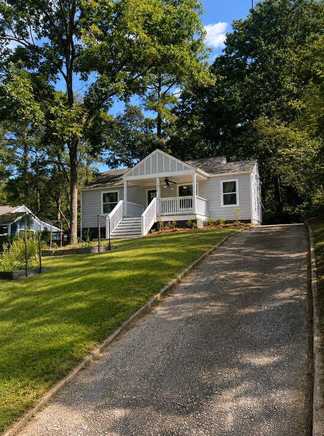 Building Photo - 1614 Terry Mill Rd SE