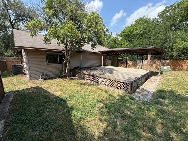 Building Photo - 2331 Campden Dr