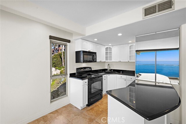 Building Photo - 609 Sleepy Hollow Ln