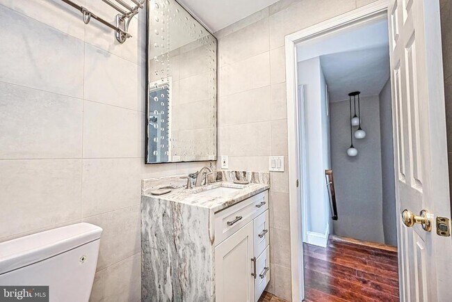 Building Photo - 44171 Paget Terrace