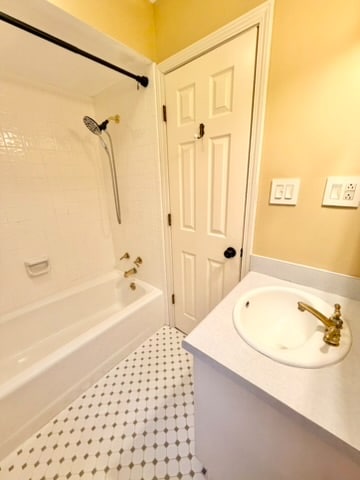 Building Photo - 198 Deep Step Rd