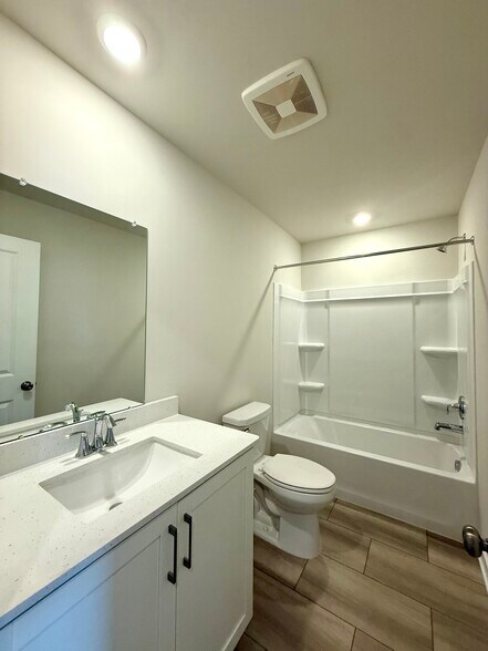 Building Photo - 1289 Fillmore St