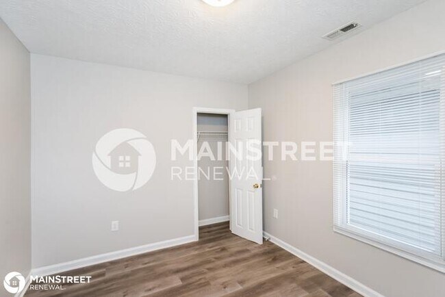 Building Photo - 3417 Hale Ave, Louisville, KY 40211