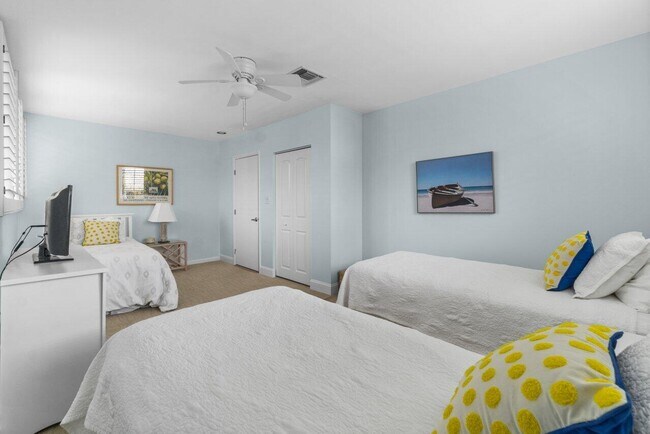 Building Photo - 122 Andrews Ave