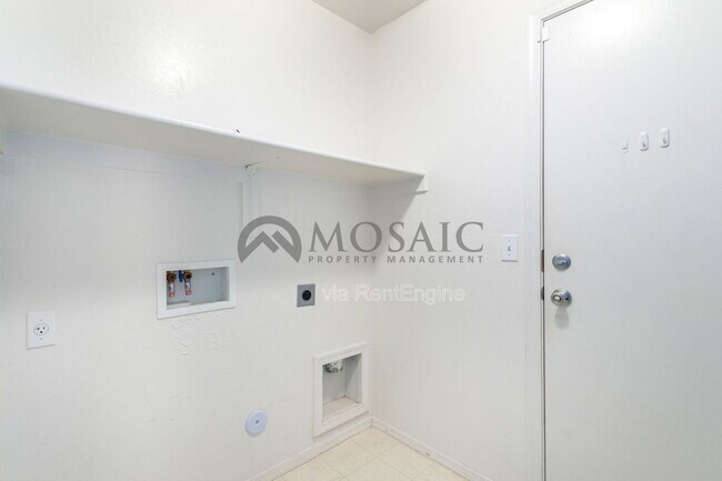 Building Photo - 21829 E Puesta Del Sol