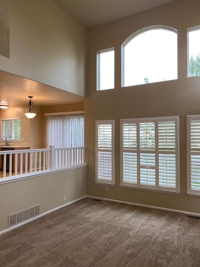 Building Photo - Wonderful Home in Parker