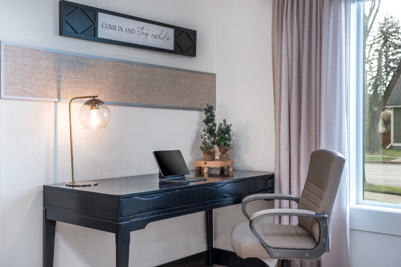 Building Photo - 519 1st Ave E