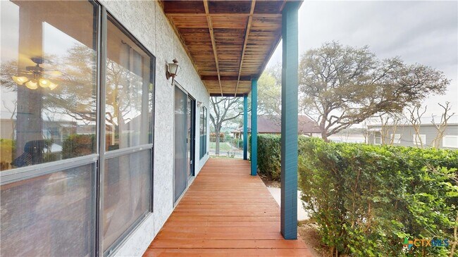 Building Photo - 1021 Hillcrest Forest