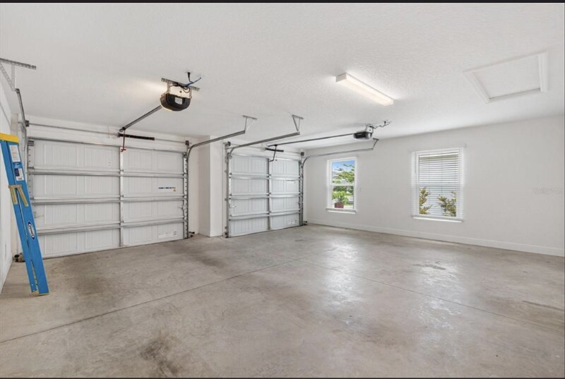 Building Photo - 6986 Elaine Ct