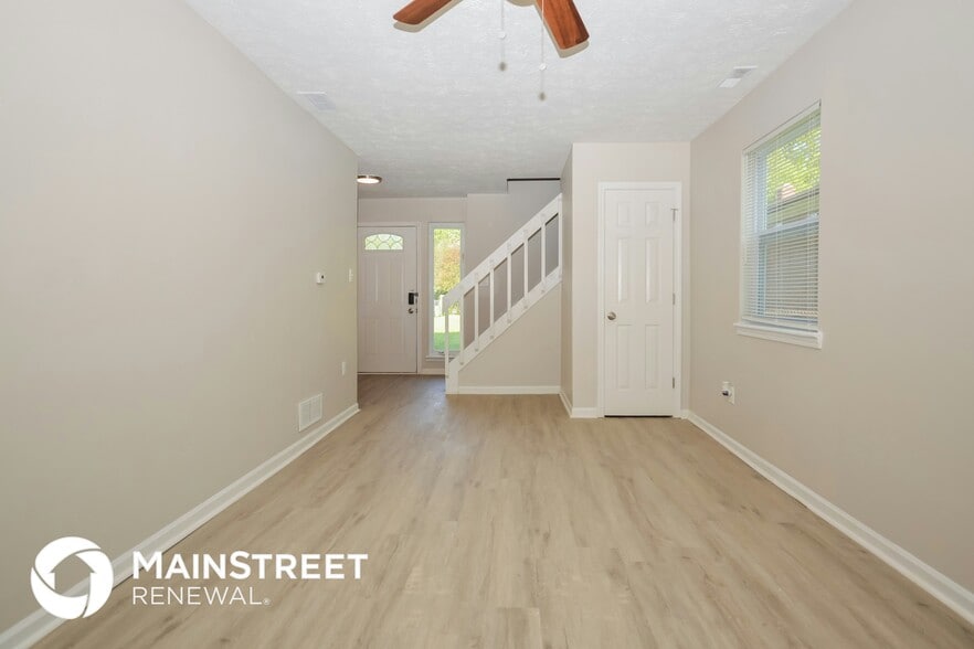 Building Photo - 2943 S Rybolt Ave