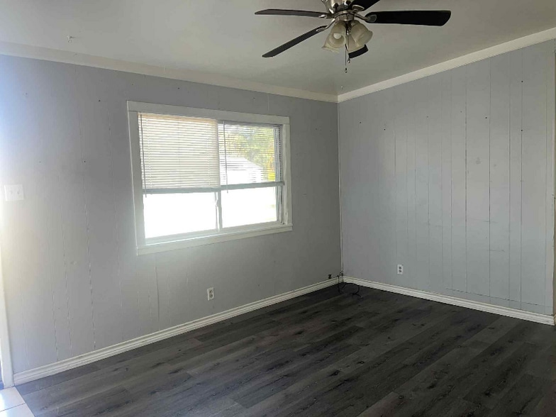 Building Photo - 2524 Loy Lake Rd