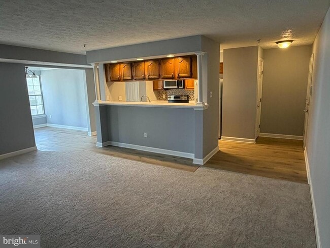 Building Photo - 1401 Sage Ln