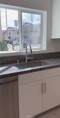 Building Photo - 7440 Fig Grv Ln