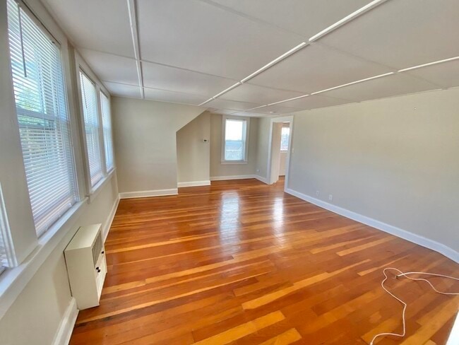 Building Photo - 9 Allerton St